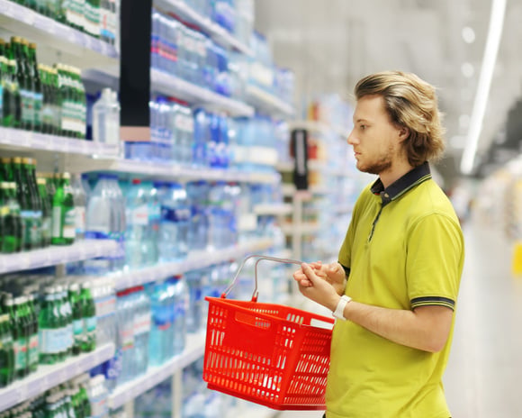 Les bouteilles vertes et rouges de Badoit, c’est fini : voici pourquoi