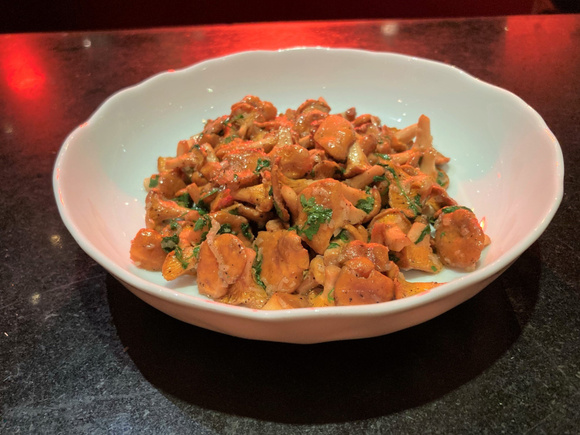 Bien choisir ses champignons : 7 astuces pour une poêlée de girolles à tomber