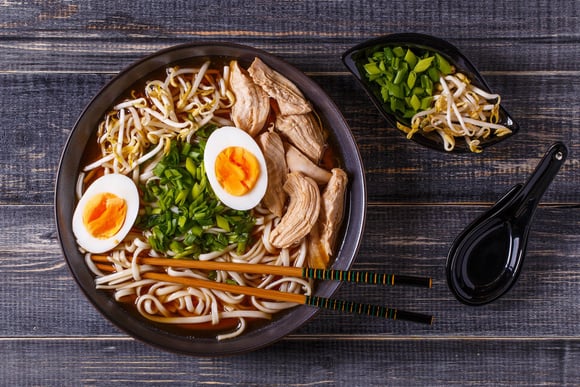 Et si le bouillon de ramen était la solution pour en finir avec la crise de carburant ?