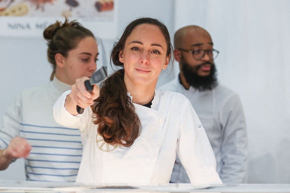 "J'ai pleuré dans la chambre froide" : Nina Métayer, la meilleure pâtissière du monde, revient sur un parcours loin d'être facile