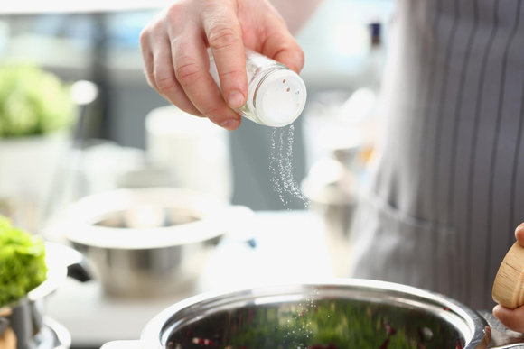 8 herbes aromatiques pour remplacer le sel et prendre soin de votre cœur