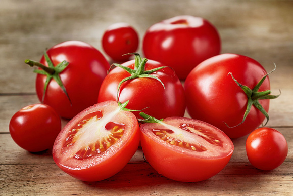 Tomates : dans quel cas est-il préférable de retirer la peau avant de les consommer ?