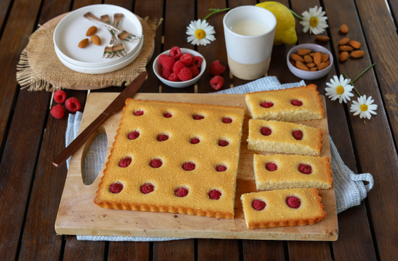 Financier géant aux framboise - Silvia Santucci 