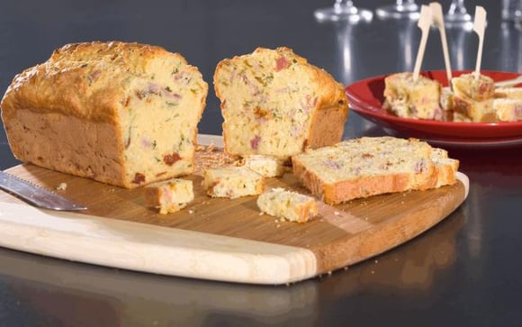 Pour un repas facile, rapide et délicieux, voici nos meilleures recettes de cakes salés !