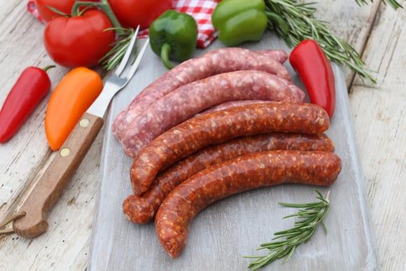 Merguez ou chipolata : ces deux saucisses sont-elles aussi mauvaises pour la santé ? Ce que répond un médecin