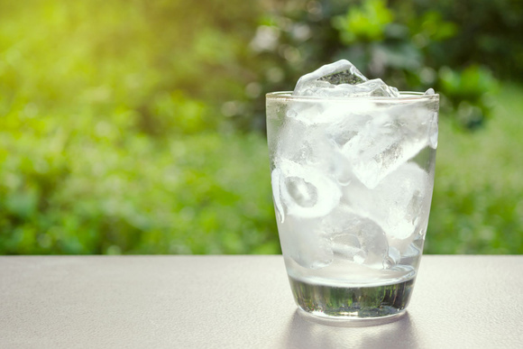Comment bien s’hydrater pendant la journée ? Voici les alternatives à connaître - Adobestock 
