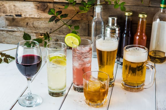 Cette boisson alcoolisée permettrait de prévenir la maladie d’Alzheimer