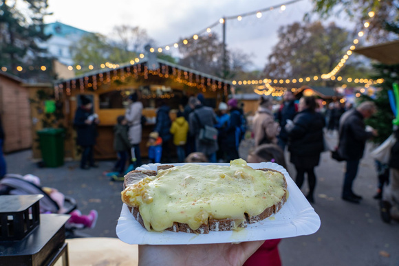 Une montagne de fromage fondu vous attend dans ce food market, et c'est gratuit !