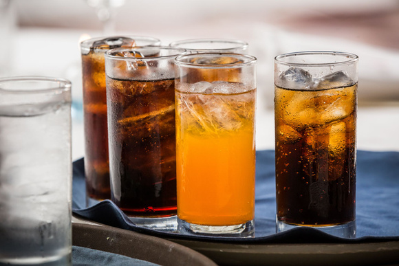 Voici pourquoi il faudrait se méfier des glaçons dans les fast-food !