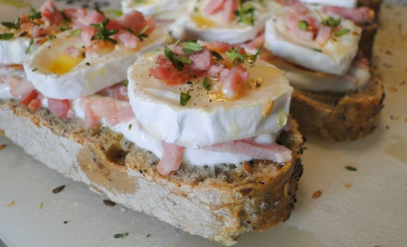Rapides, faciles, 5 idées de tartines estivales pour un dîner express