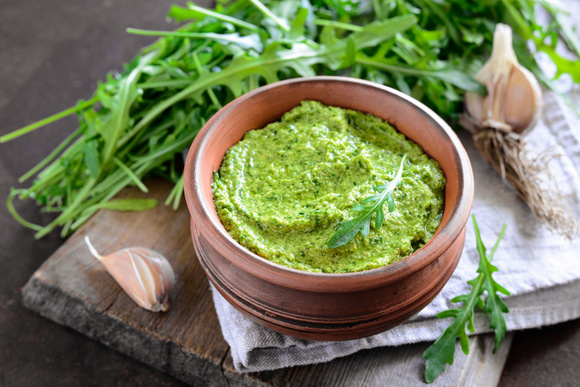 Pesto de roquette -Adobestock