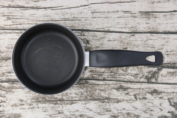 Savez-vous vraiment à quoi sert le trou sur le manche de votre casserole ?