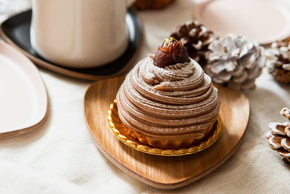 Dessert de Noël : pour changer de la bûche, la recette de Mont Blanc à la crème de marrons de Christophe Michalak