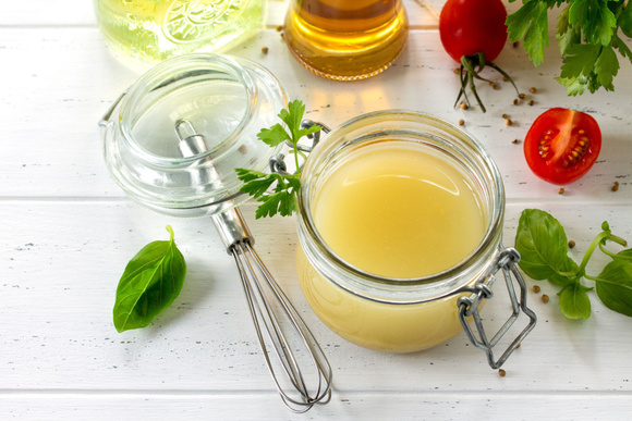 Mayonnaise, béchamel, vinaigrette : comment les alléger ?