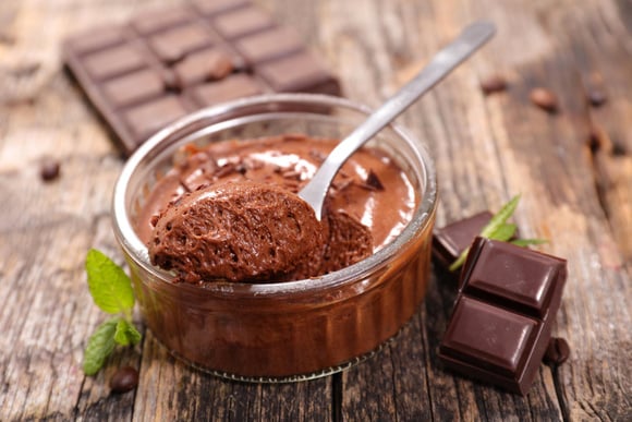 Auchan, Atac, Monoprix… : cette mousse au chocolat vendue partout en France fait l'objet d’un rappel de produit, voici pourquoi