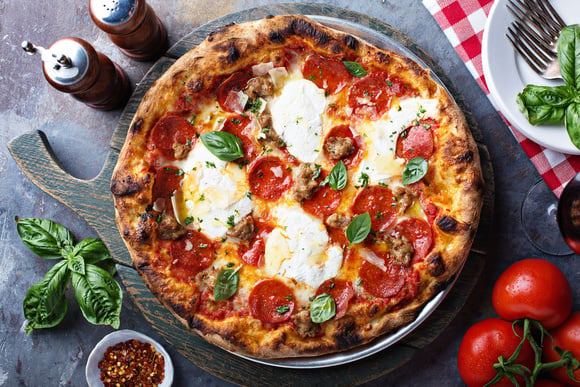 Nutritionnellement, toutes les pizzas ne se valent pas. Adobestock