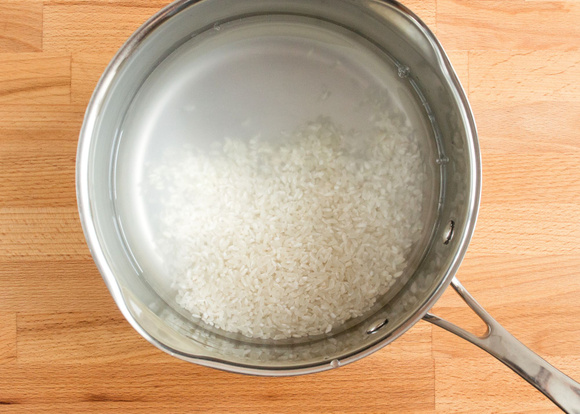 Quels sont les bienfaits de l’eau de riz ? - Adobestock 
