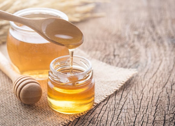 Le miel contient des probiotiques. Adobestock