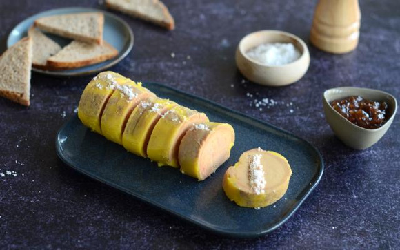 Noël : notre chef livre sa recette facile pour réaliser son propre foie gras et faire quelques économies