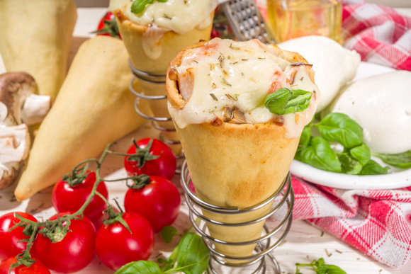 Connaissez-vous le Trapizzino, cette pizza en forme de cône qui fait fureur à Rome ?