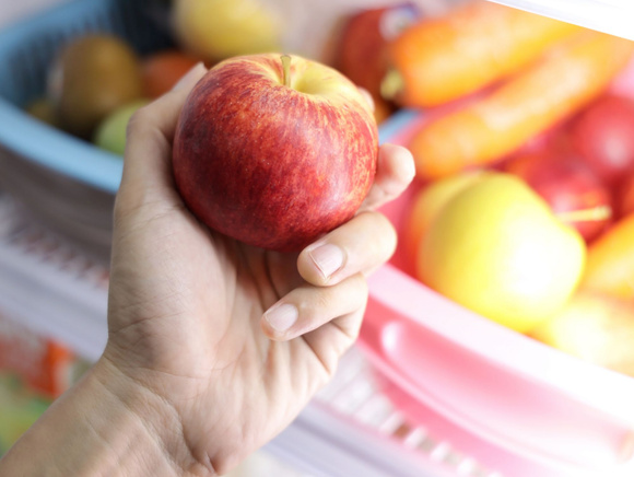 Conserver les pommes au congélateur - Adobestock