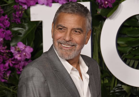 George Clooney va s’investir pour la cantine scolaire d’un village français