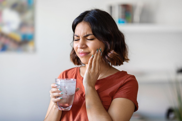Hormis les sucreries, ces aliments et boissons augmentent le risque de caries !