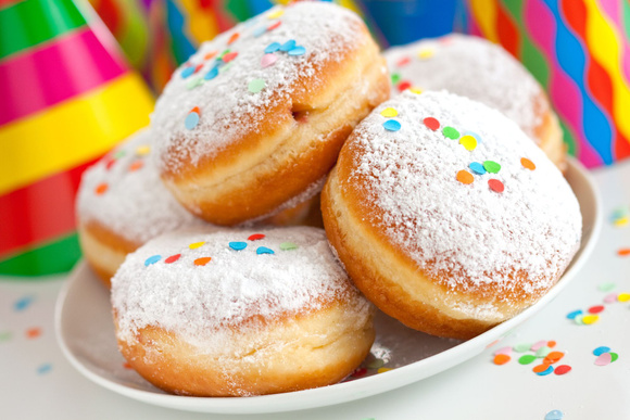 Mardi gras : on vous partage la recette des beignets fourrés pour 4 personnes !