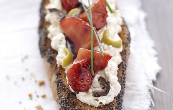 10 recettes faciles pour utiliser son pot de fromage frais qui dort dans le frigo