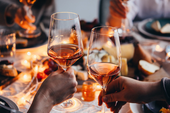 Pour cet été, voici les 3 meilleurs rosés à déguster d’après des experts !