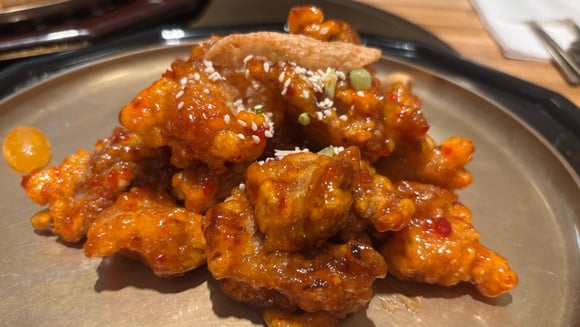 3 raisons de se rendre chez Sam Sun, un restaurant qui propose une cuisine coréenne authentique et raffinée !