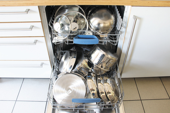 Découvrez enfin les choses à mettre ou à ne pas mettre dans votre lave-vaisselle