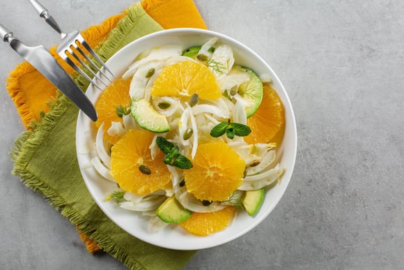 Légère, croquante et vitaminée : la salade de saison que vous allez préparer en boucle