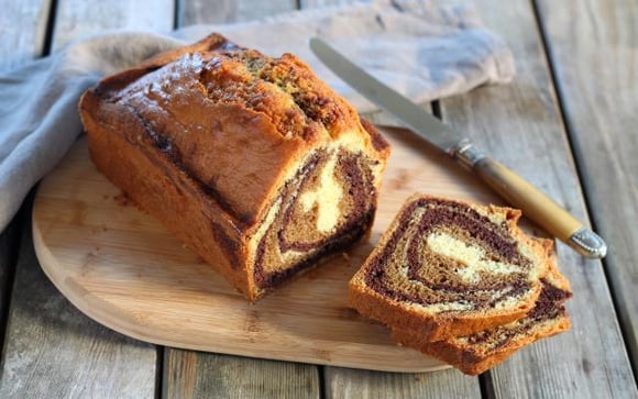 Voici 15 recettes de cake sucrés faciles et rapides à faire !