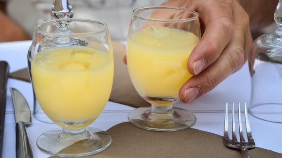 Vous ne devinerez jamais l’origine du meilleur pastis 2025 (spoiler : ce n’est pas Marseille)
