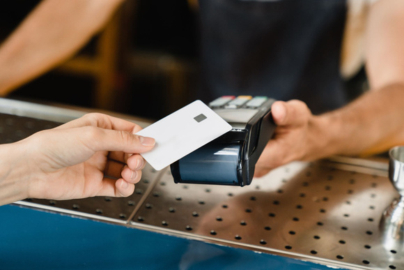 “C’est trop compliqué” : deux mesures annoncées pour simplifier l’usage des tickets restaurants !