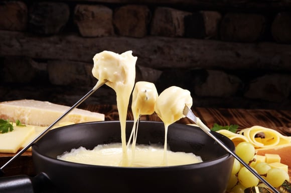 Top 4 des meilleurs appareils à fondue à petit prix, ne passez pas à côté !