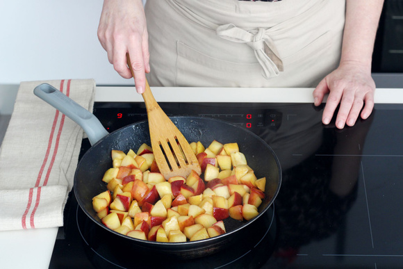 Quelles précautions à prendre quand j’utilise ma table de cuisson à induction ?