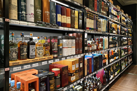 Cet alcool est la référence la plus achetée par les Français. Adobe.
