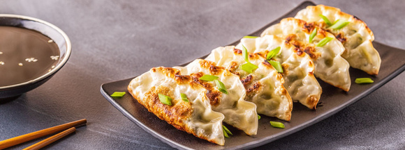 Et si vous faisiez de délicieux gyozas maison ? On vous montre comment faire !