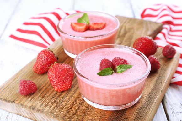 Mousse de fruits. Adobestock