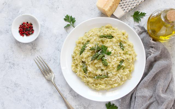 Profitez de la saison des asperges avec ses délicieuses recettes qui sentent bon le printemps !