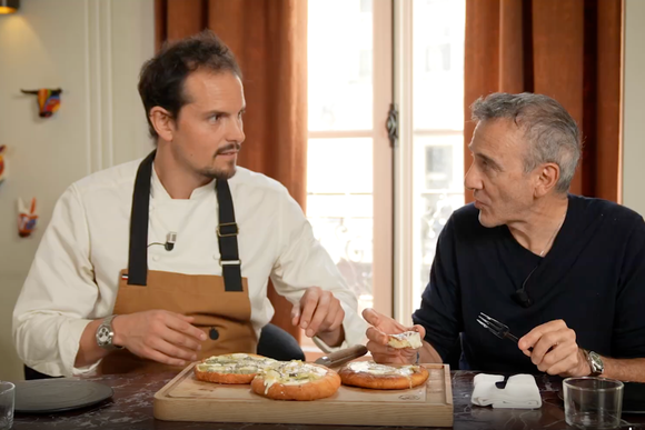 Food Track : Juan Arbelaez réinvente la pizza chèvre-miel pour Élie Semoun