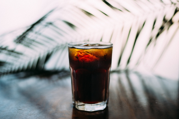 Le café glacé à l'eau de coco : la boisson qui fait du bien à la canicule