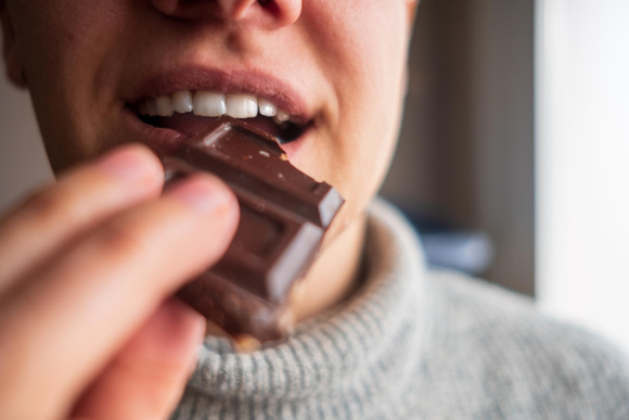 Non, ce n’est pas “foutu pour foutu” : les conseils d’une diététicienne après le week-end (trop) chocolaté de Pâques