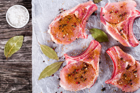 3 marinades pour de divines côtes de porc au barbecue