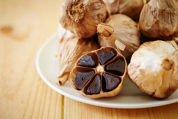 Ail noir :  c'est quoi et on en fait quoi ?