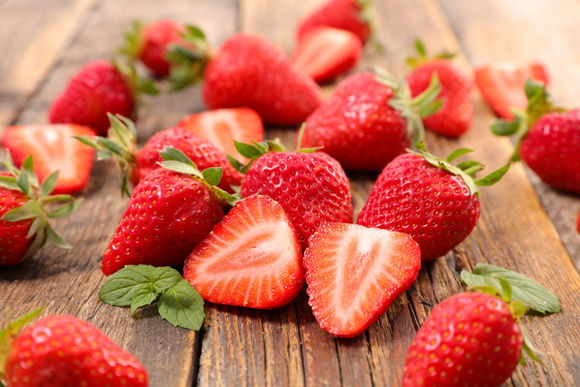 @ Adobe Stock/ Grâce à la météo, les fraises vous coûteront moins chères cette année 