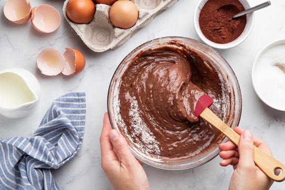 “C’est une erreur que tout le monde fait” : le pâtissier Nicolas Paciello nous partage ce faux pas à ne pas faire pour réussir un gâteau au chocolat !