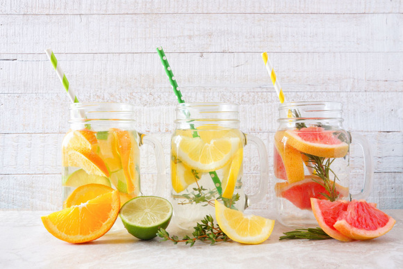 Comment bien s’hydrater pendant la journée ? Voici les alternatives à connaître - Adobestock 
